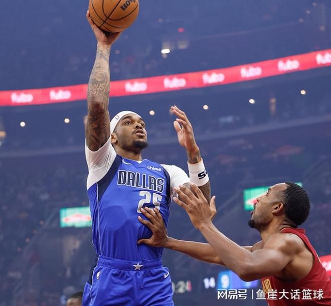 独行侠逆转骑士斯特鲁斯首秀爆发弗拉格砍27+1