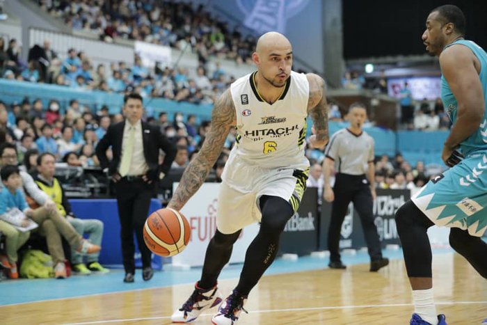 萨克雷：湖人黑暗时期的精神支柱与球迷心中的